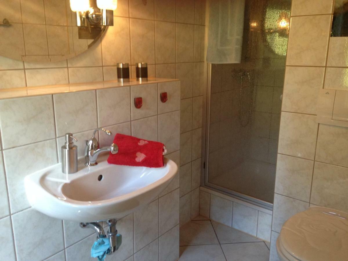 Haus Rennsteigrose Apartment Steinheid Bagian luar foto